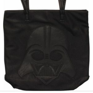 Lounge fly Darth Vader purse
